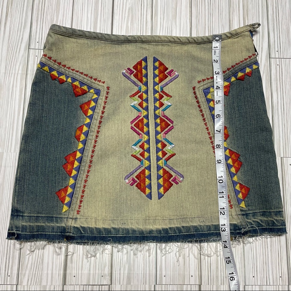 Signature8 Aztec embroidery denim skirt - Picture 10 of 10